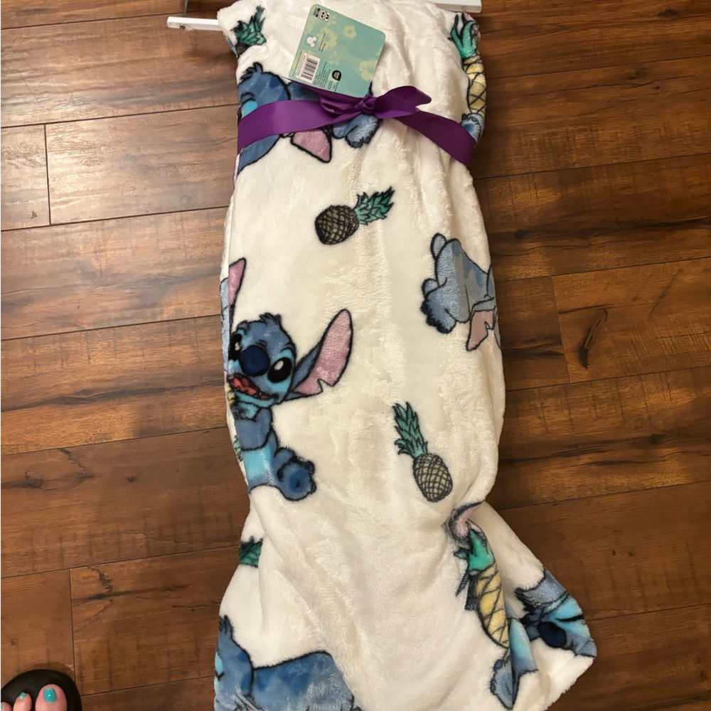 Disney stitch 60x70 super soft blanket
